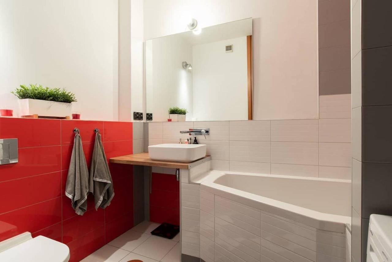Mokotow, Apartment With Terrace, Greenery And Near The Airport! ワルシャワ エクステリア 写真